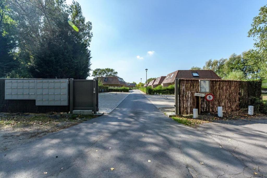 Vakantiehuisje Aan Zee Vlakbij Plopsaland En Het Strand - Casa Memphis La Panne Extérieur photo